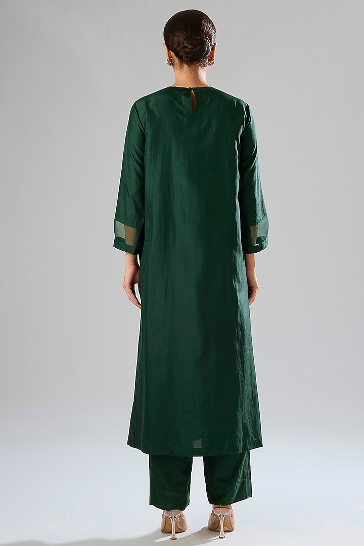 Amazon Green Mulberry Silk Hand Embroidered Kurta Set by Divyam Mehta at Pernia's Pop Up Shop