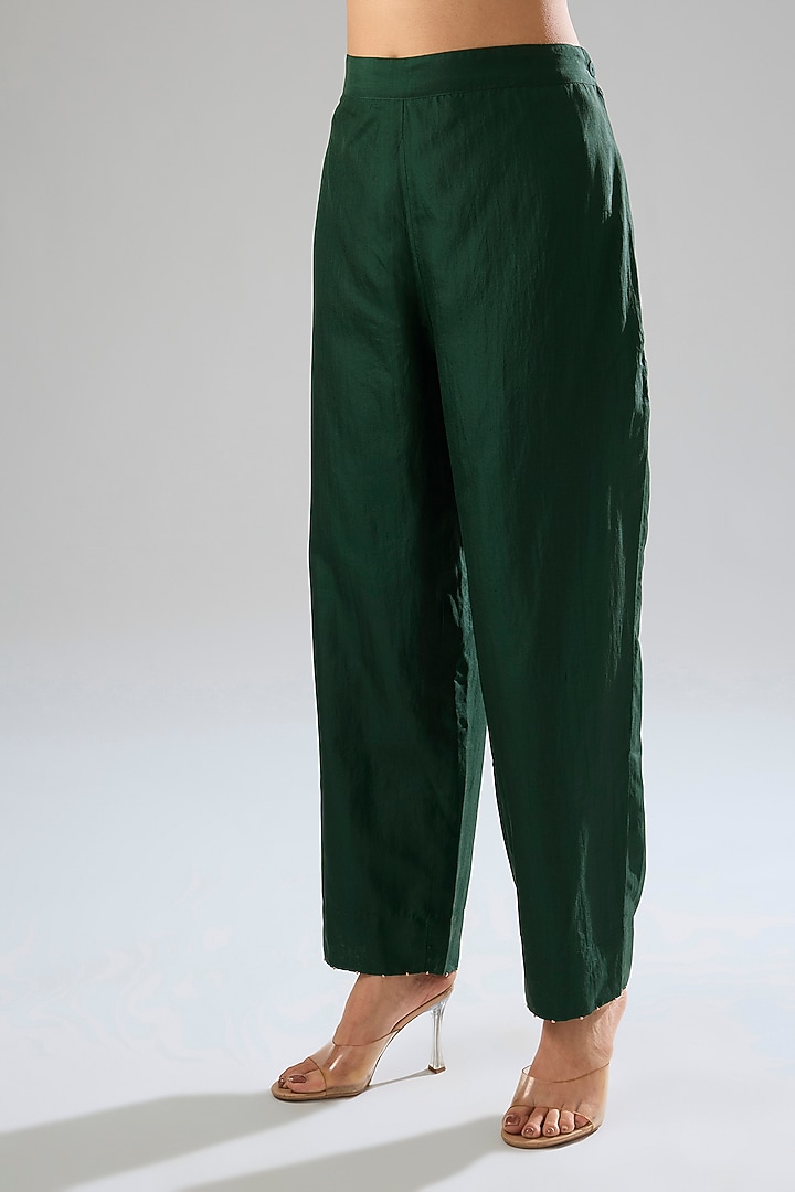 Amazon Green Mulberry Silk Hand Embroidered Kurta Set by Divyam Mehta at Pernia's Pop Up Shop