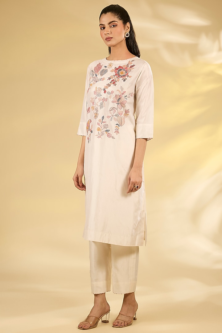Beige Mulberry Silk Hand Embroidered Kurta Set by Divyam Mehta at Pernia's Pop Up Shop