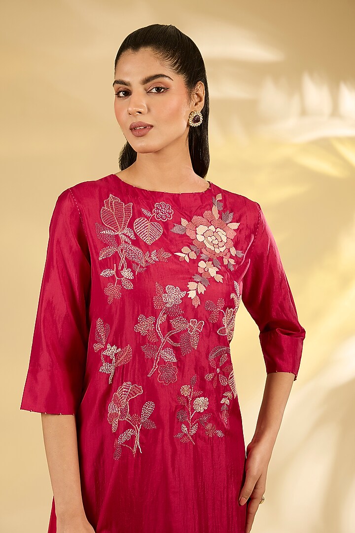 Poppy Red Mulberry Silk Hand Embroidered Kurta Set by Divyam Mehta at Pernia's Pop Up Shop