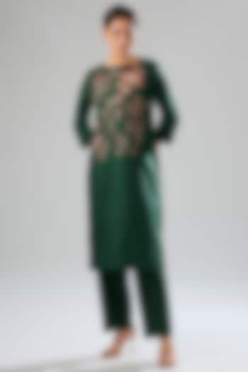 Green Mulberry Silk Hand Embroidered Kurta Set by Divyam Mehta at Pernia's Pop Up Shop