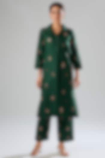 Green Mulberry Silk Hand Embroidered Kurta Set by Divyam Mehta at Pernia's Pop Up Shop