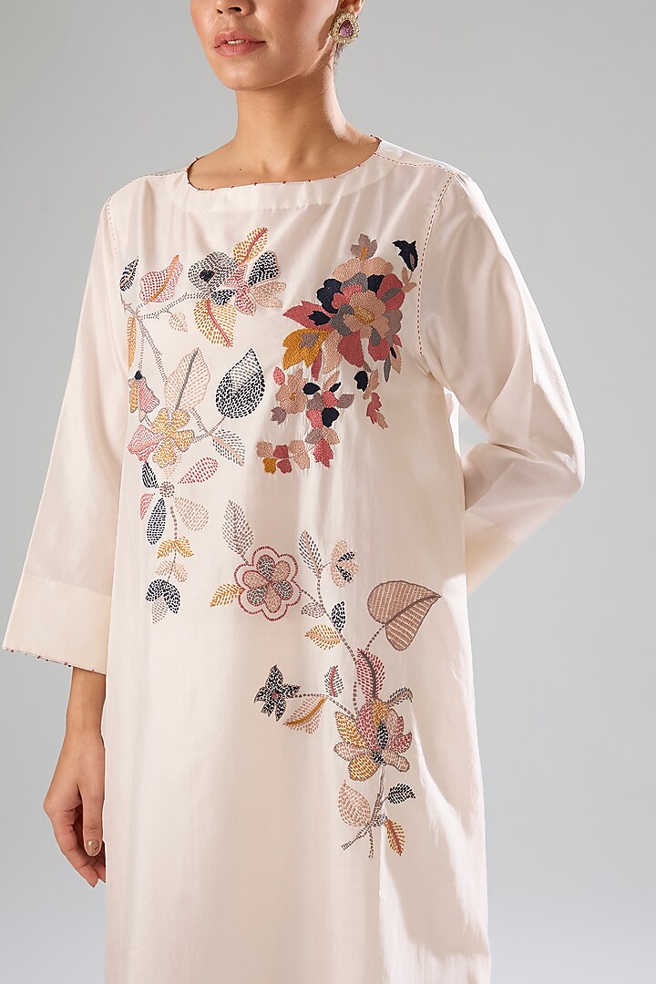 Beige Mulberry Silk Hand Embroidered Kurta Set by Divyam Mehta at Pernia's Pop Up Shop