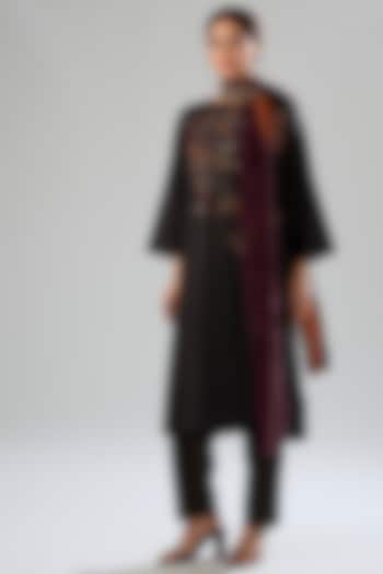 Coal Black Mulberry Silk Hand Embroidered Kurta Set by Divyam Mehta at Pernia's Pop Up Shop