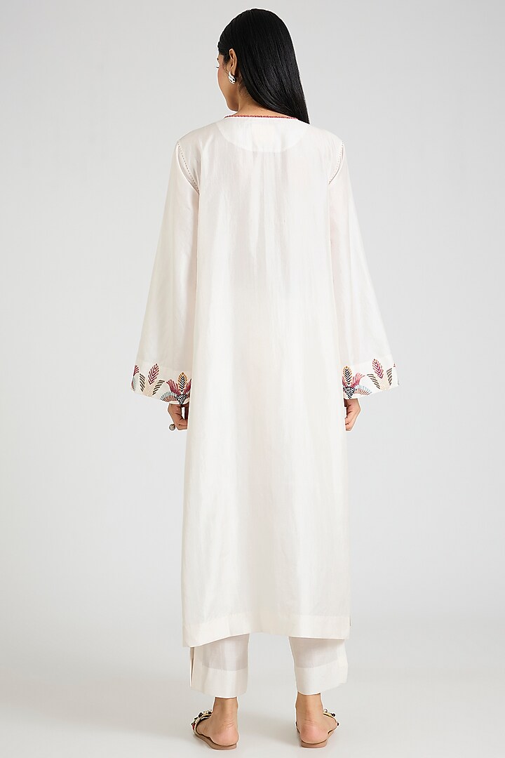 Ivory Mulberry Silk Floral Hand Embroidered Kurta Set by Divyam Mehta at Pernia's Pop Up Shop