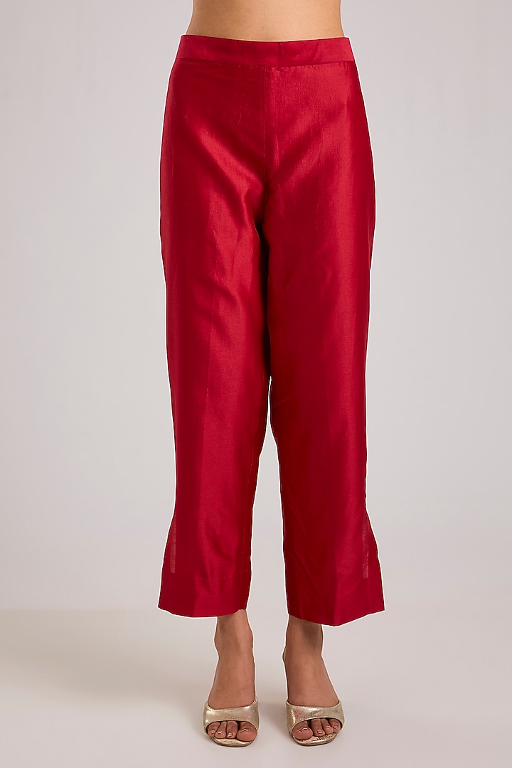 Red Mulberry Silk Floral Hand Embroidered Kurta Set by Divyam Mehta at Pernia's Pop Up Shop