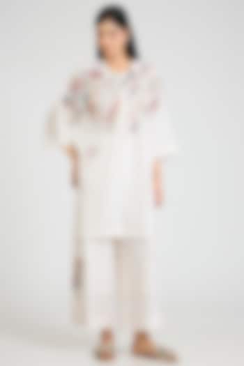 Ivory Mulberry Silk Floral Hand Embroidered Tunic Set by Divyam Mehta at Pernia's Pop Up Shop