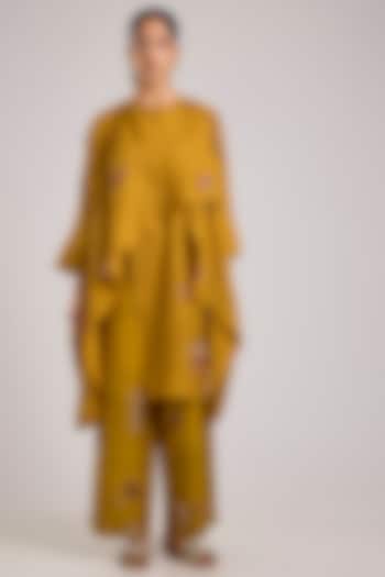 Yellow Mulberry Silk Kantha Motifs Embroidered Tunic Set by Divyam Mehta at Pernia's Pop Up Shop