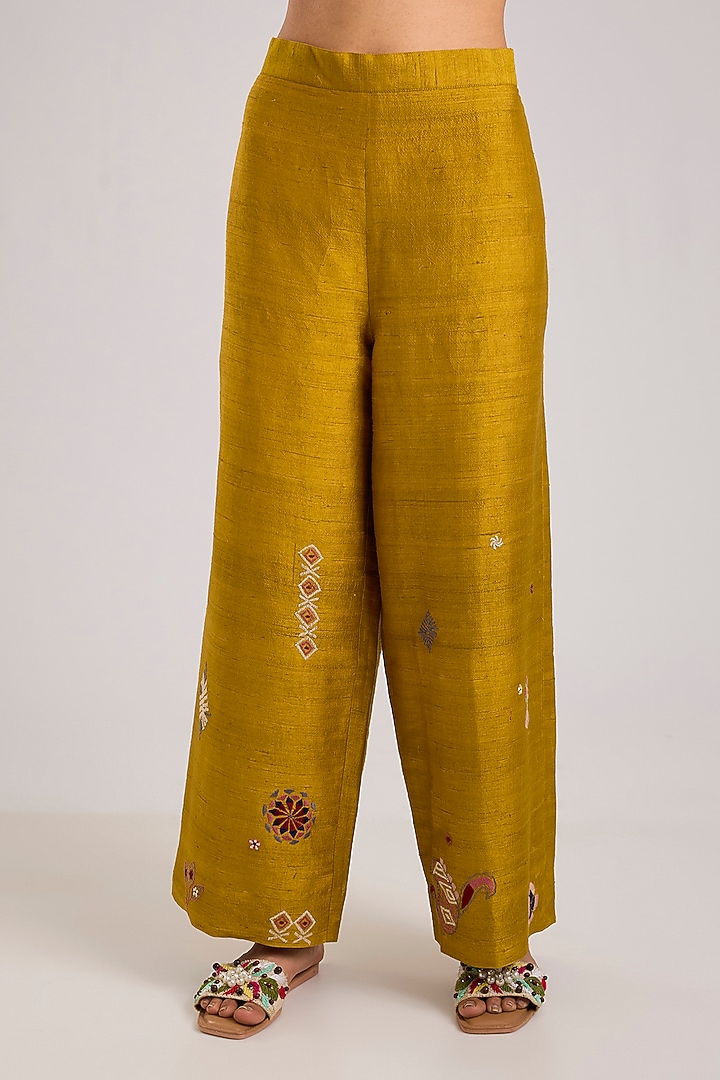 Yellow Mulberry Silk Kantha Motifs Embroidered Tunic Set by Divyam Mehta at Pernia's Pop Up Shop