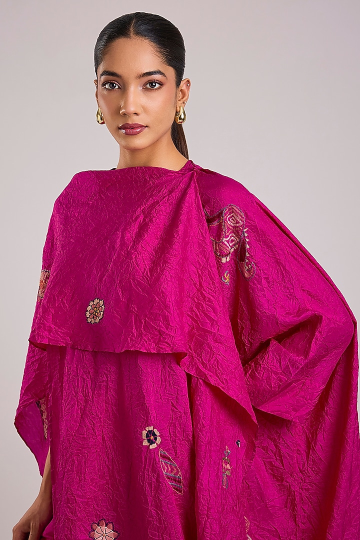 Pink Mulberry Silk Kantha Motifs Embroidered Tunic Set by Divyam Mehta at Pernia's Pop Up Shop