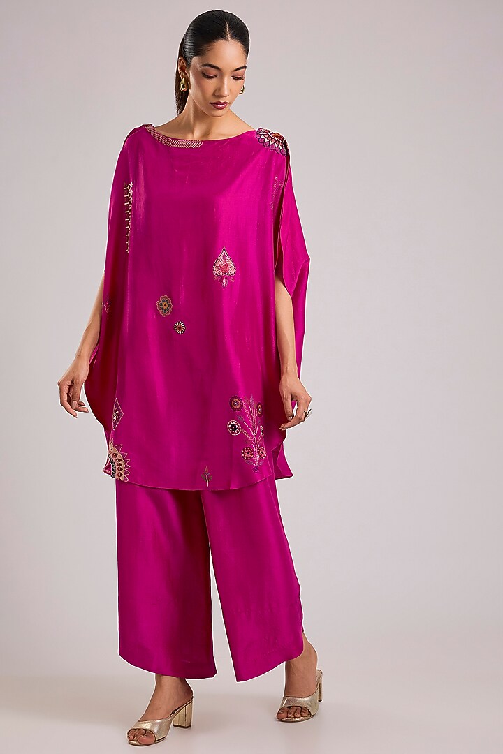 Pink Mulberry Silk Kantha Motifs Embroidered Tunic Set by Divyam Mehta at Pernia's Pop Up Shop