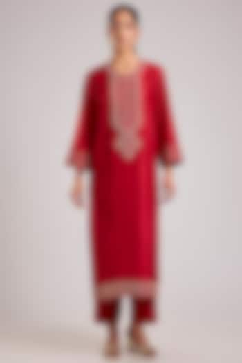 Red Mulberry Silk French Knot Embroidered Long Tunic Set by Divyam Mehta at Pernia's Pop Up Shop