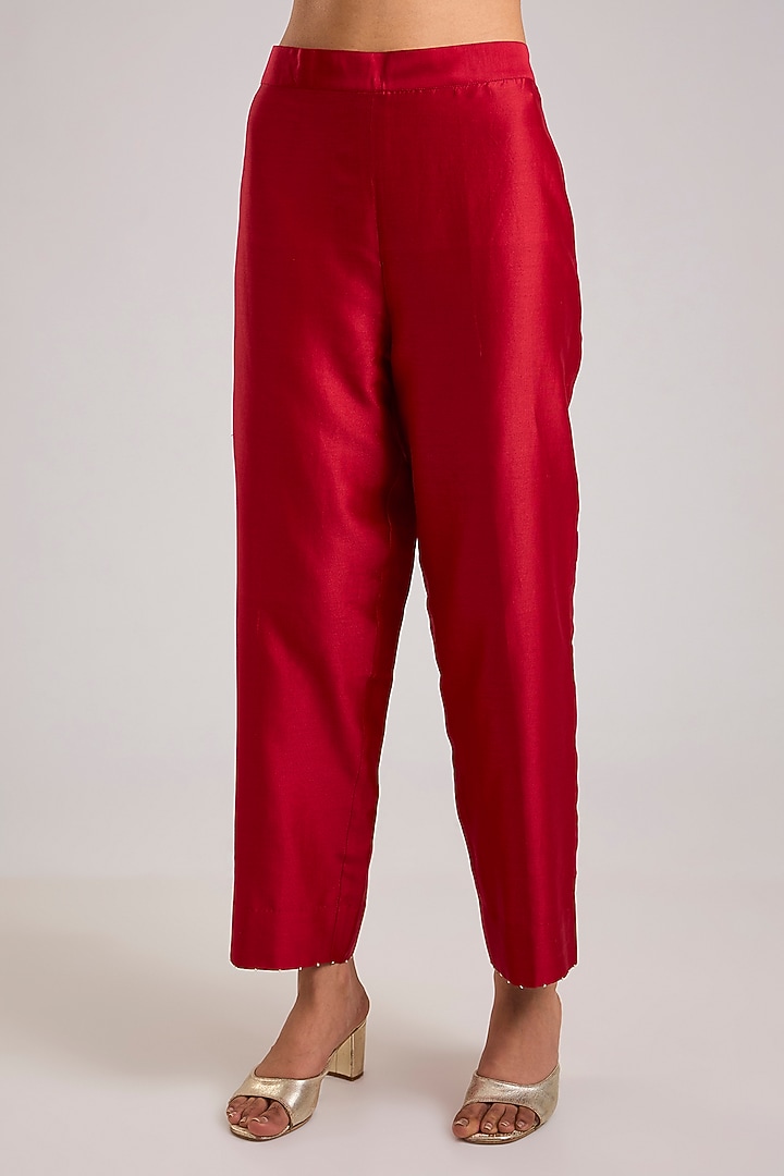 Red Mulberry Silk French Knot Embroidered Long Tunic Set by Divyam Mehta at Pernia's Pop Up Shop