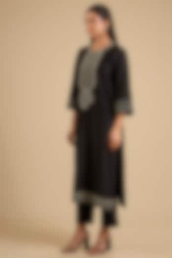 Black Mulberry Silk Embroidered Kurta Set by Divyam Mehta at Pernia's Pop Up Shop