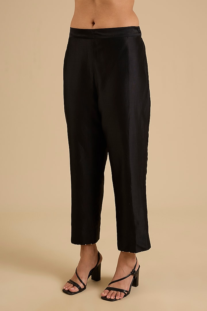 Black Mulberry Silk Embroidered Kurta Set by Divyam Mehta at Pernia's Pop Up Shop