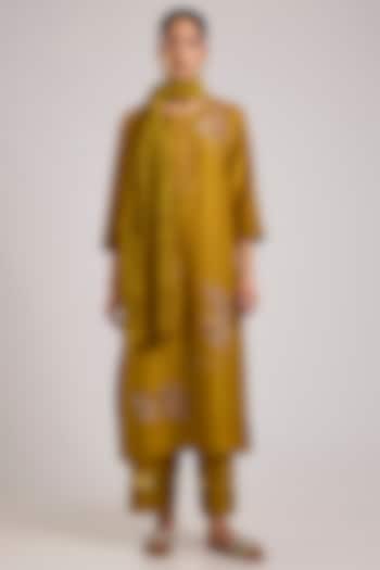 Yellow Mulberry Silk Kantha Motifs Embroidered Kurta Set by Divyam Mehta at Pernia's Pop Up Shop