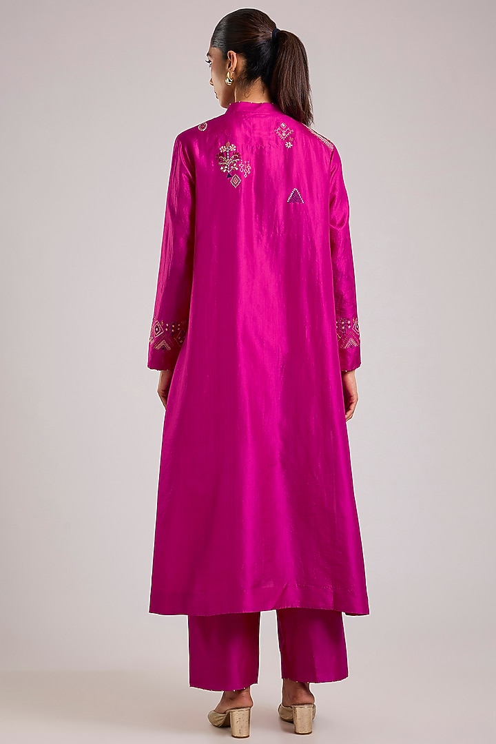 Pink Mulberry Silk Kantha Motifs Embroidered Kurta Set by Divyam Mehta at Pernia's Pop Up Shop