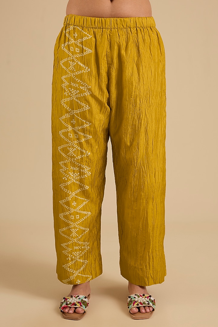 Yellow Mulberry Silk Printed & Embroidered Kurta Set by Divyam Mehta at Pernia's Pop Up Shop