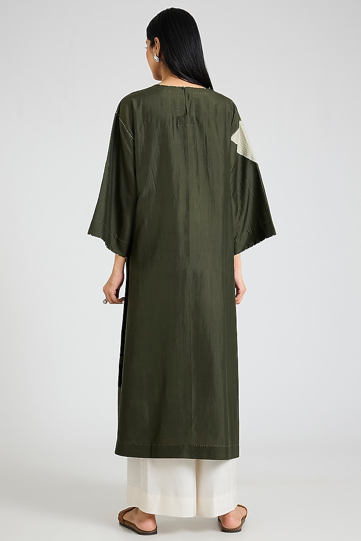 Green Mulberry Silk Block Printed & Hand Embroidered Kurta Set by Divyam Mehta at Pernia's Pop Up Shop