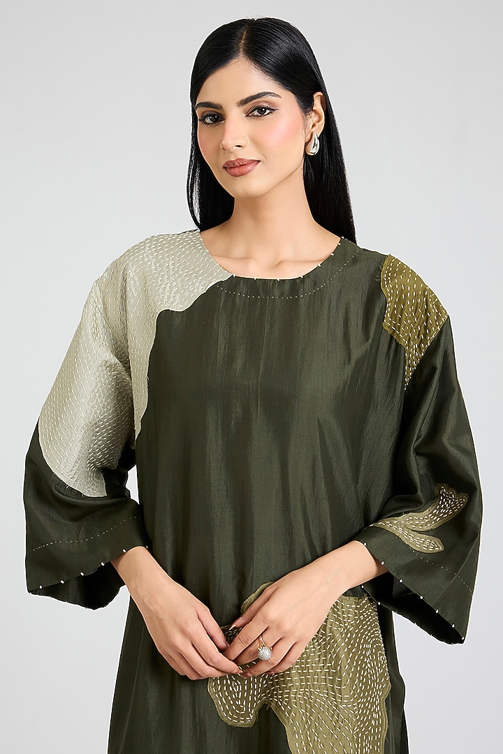 Green Mulberry Silk Block Printed & Hand Embroidered Kurta Set by Divyam Mehta at Pernia's Pop Up Shop