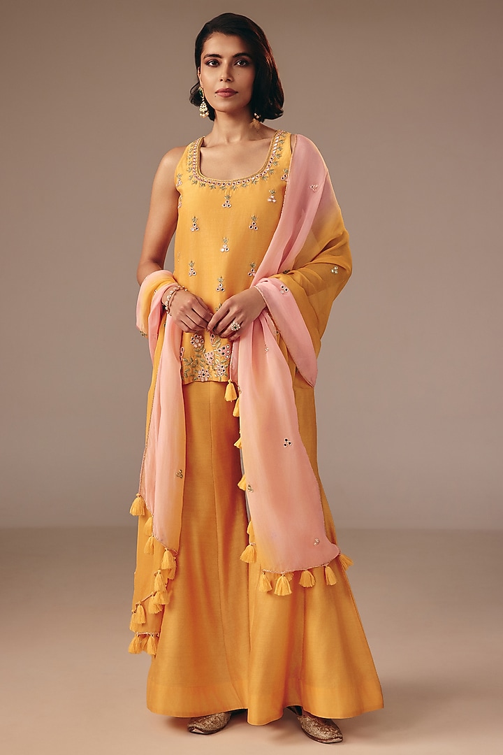 Yellow Chanderi Mirror Embroidered Kurta Set by DISHA MUCHHALA at Pernia's Pop Up Shop