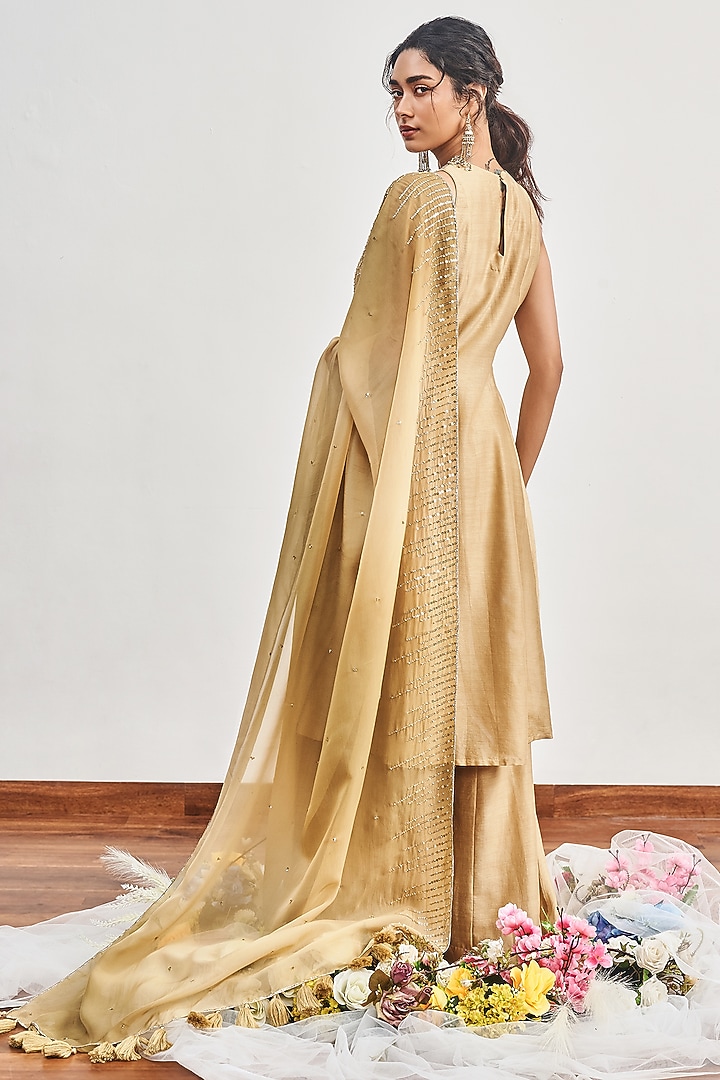 Beige Chanderi Zardosi Embroidered Kalidar Kurta Set by DISHA MUCHHALA at Pernia's Pop Up Shop