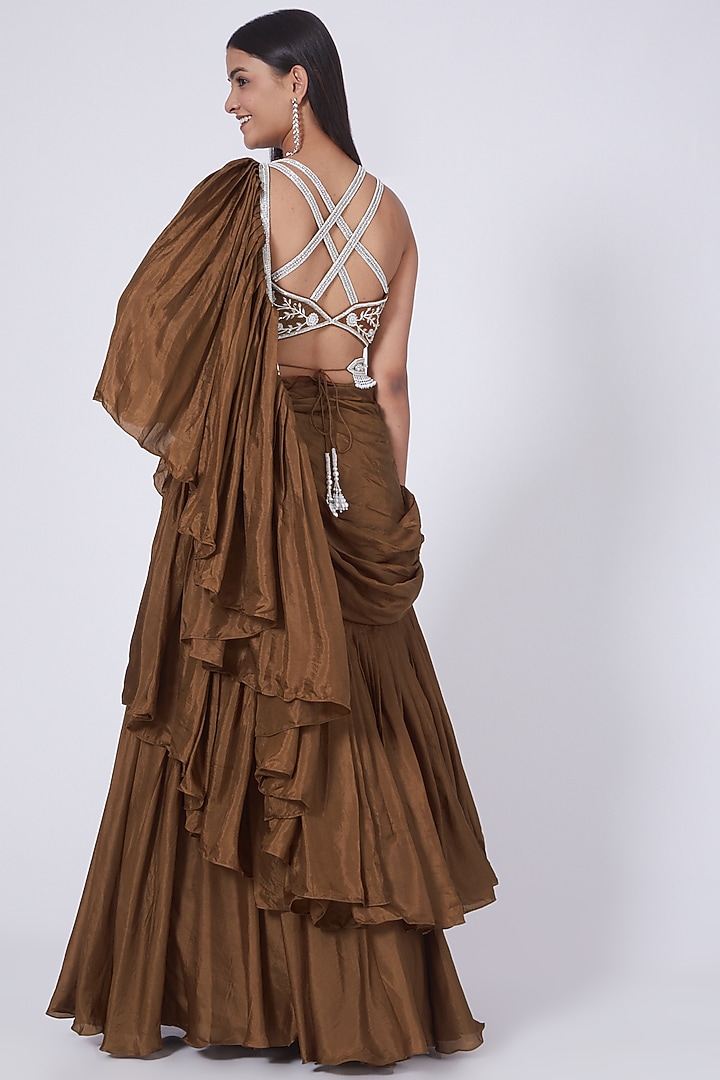 Brown Silk Flat Chiffon Ruffled Wedding Saree Set by Dipti Chhabra at Pernia's Pop Up Shop