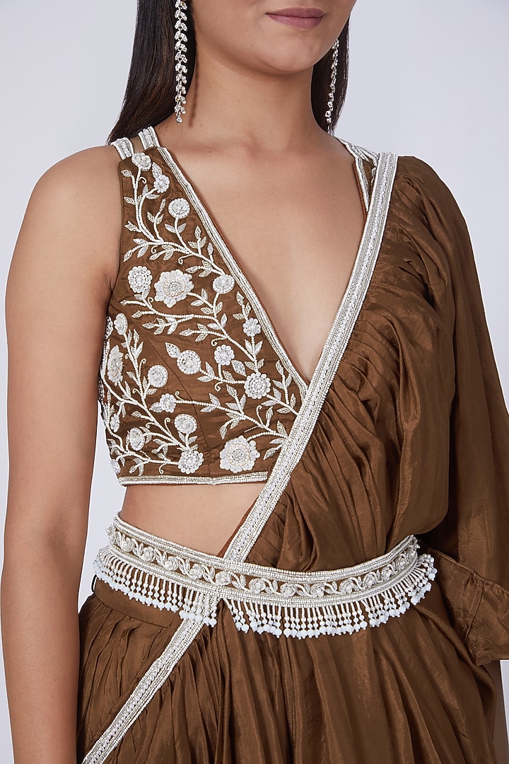 Brown Silk Flat Chiffon Ruffled Wedding Saree Set by Dipti Chhabra at Pernia's Pop Up Shop