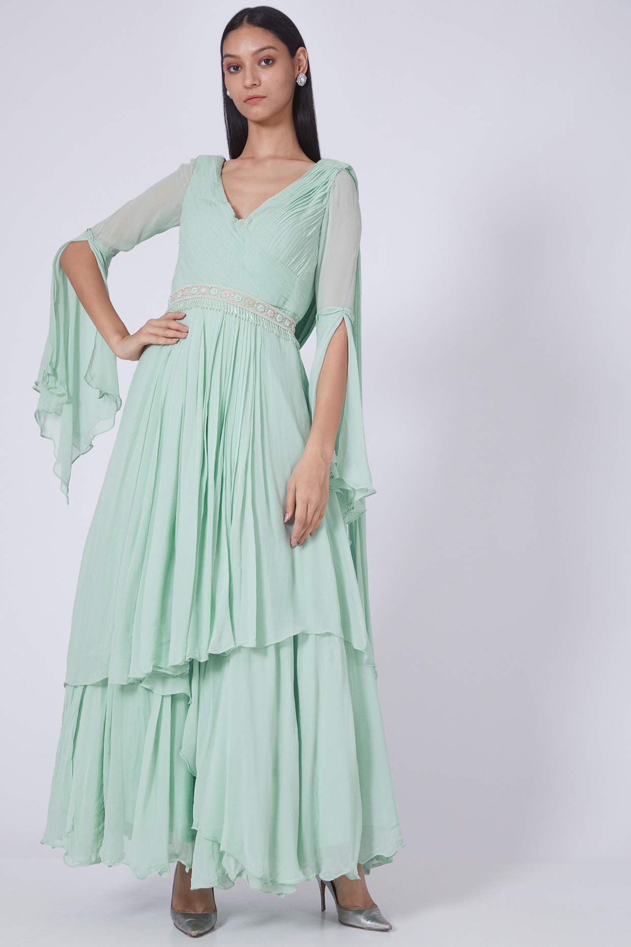 Ethnic Gowns | Anarkali Dress No Flaws | Freeup