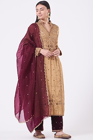 Gold Zardosi Embroidered Handwoven Kurta Set by Dipti Chhabra