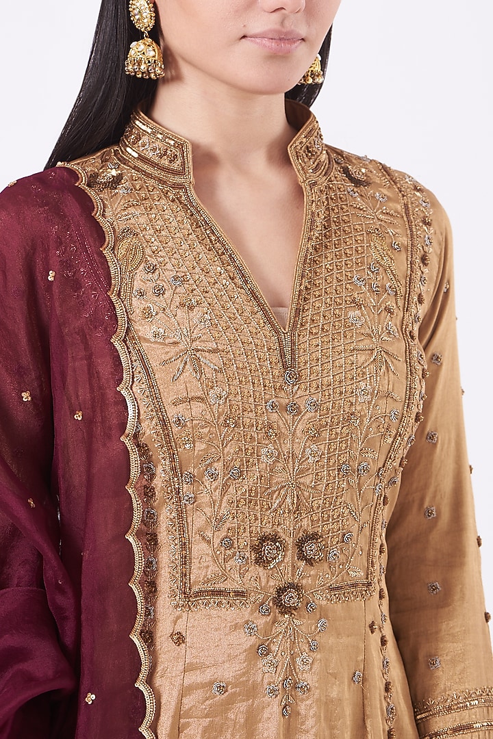 Gold Zardosi Embroidered Handwoven Kurta Set by Dipti Chhabra at Pernia's Pop Up Shop