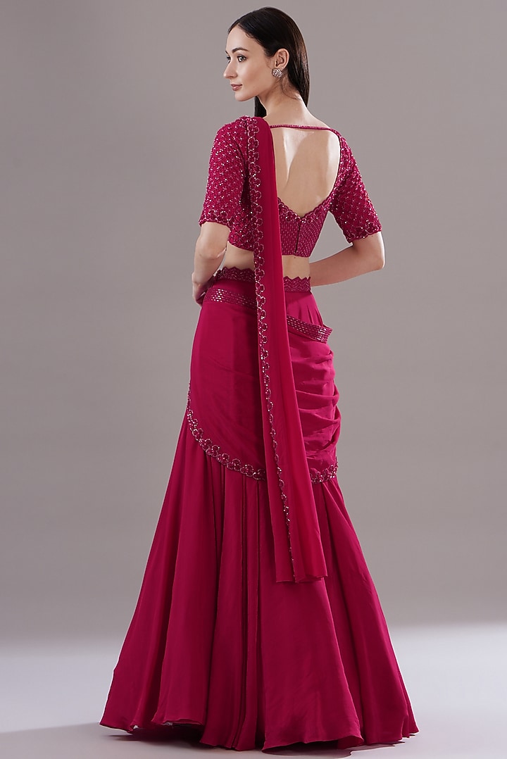 Cherry Red Crepe Skirt Reception Saree Set by Disha Patil at Pernia's Pop Up Shop