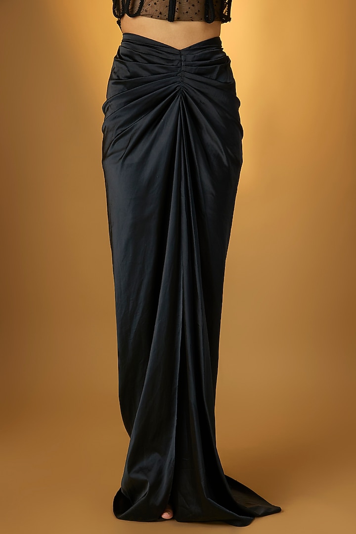 Black Stretch Satin Draped Skirt Reception Saree Set by Disha Patil at Pernia's Pop Up Shop