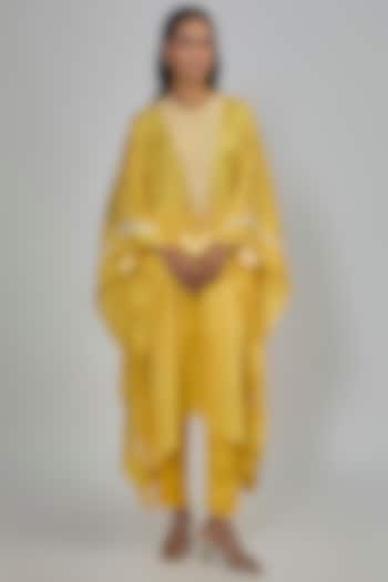 Yellow Dupion Kaftan Set by Disha Patil at Pernia's Pop Up Shop