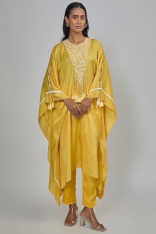 Yellow Dupion Kaftan Set by Disha Patil