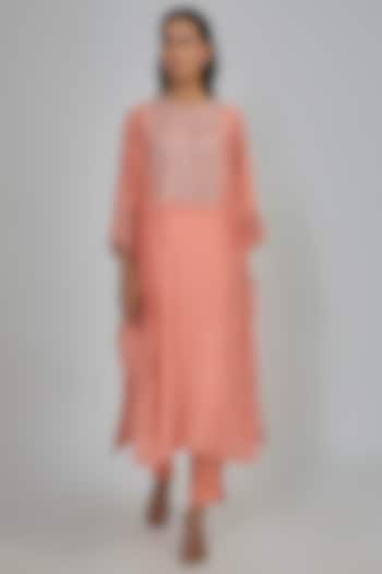 Coral Dupion Kaftan Set by Disha Patil at Pernia's Pop Up Shop