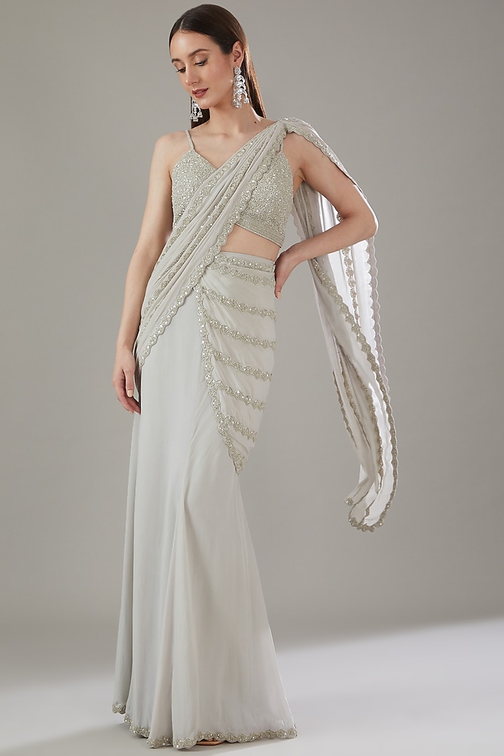 Grey Crepe Embroidered Fishcut Draped Saree Set by Disha Patil at Pernia's Pop Up Shop