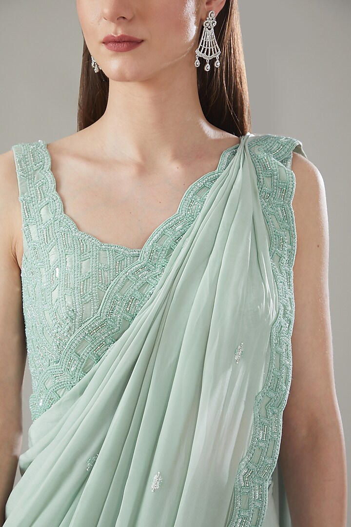 Green Crepe Embellished Draped Wedding Saree Set by Disha Patil at Pernia's Pop Up Shop