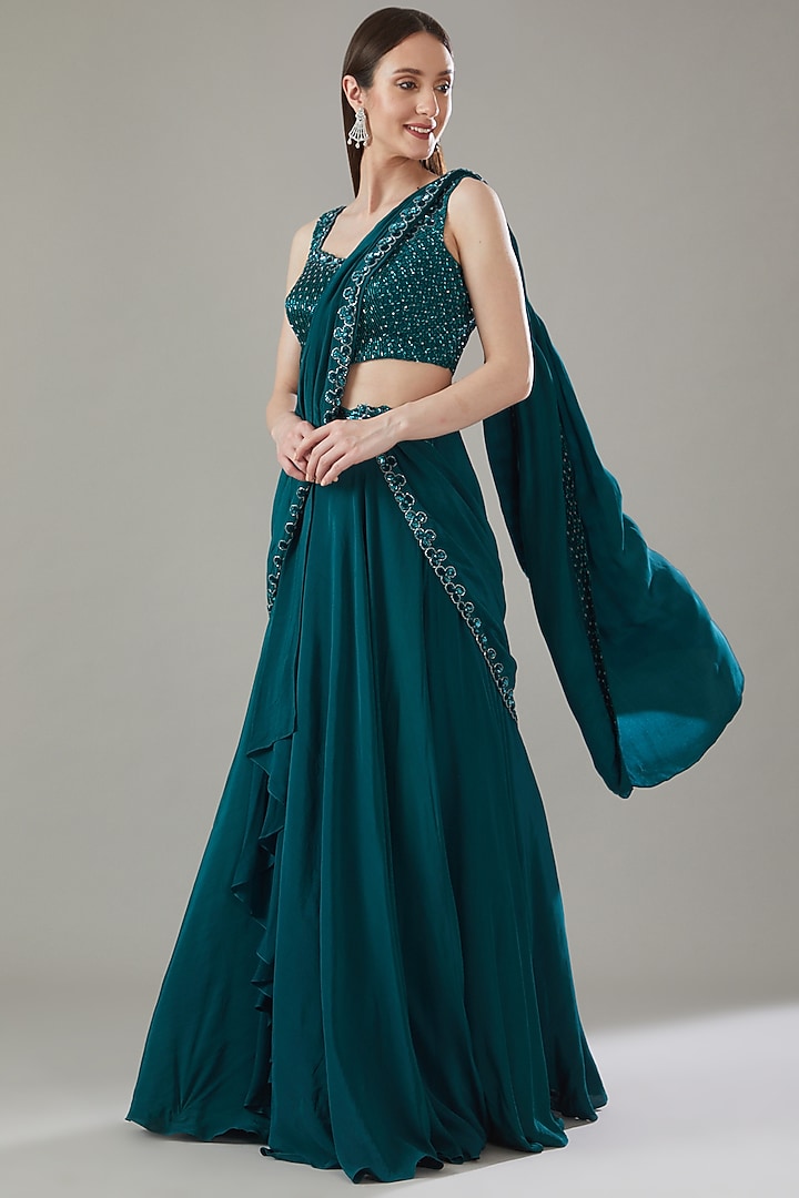 Green Crepe Embroidered Draped Skirt Wedding Saree Set by Disha Patil at Pernia's Pop Up Shop
