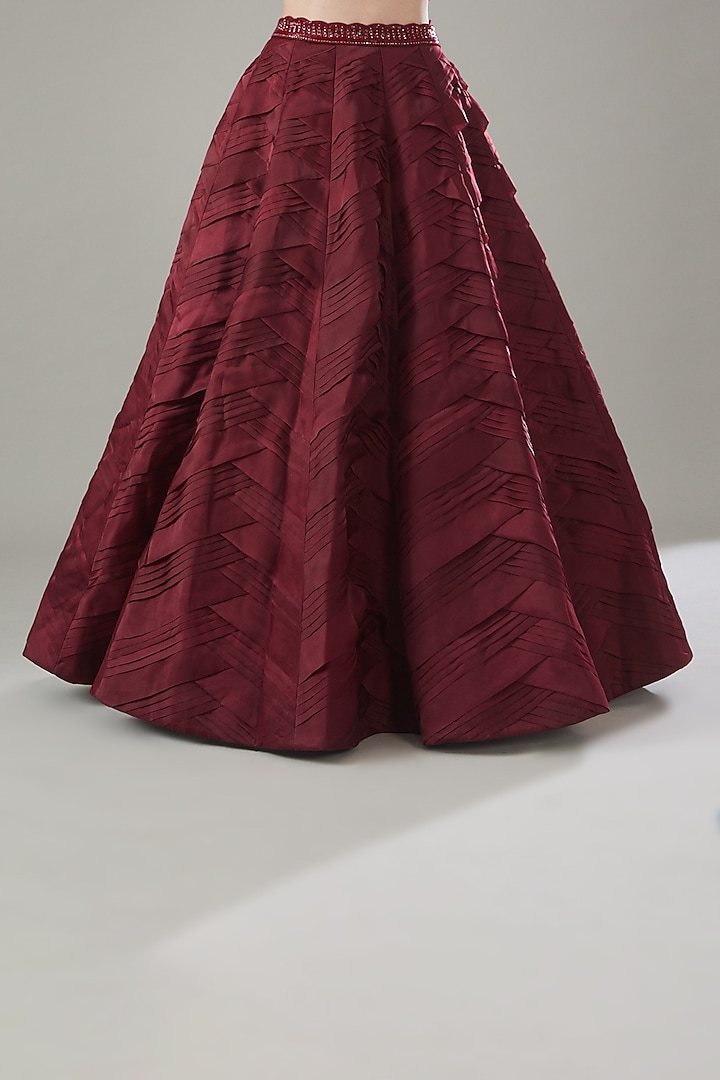 Red Satin Organza Pleated Skirt Set by Disha Patil at Pernia's Pop Up Shop