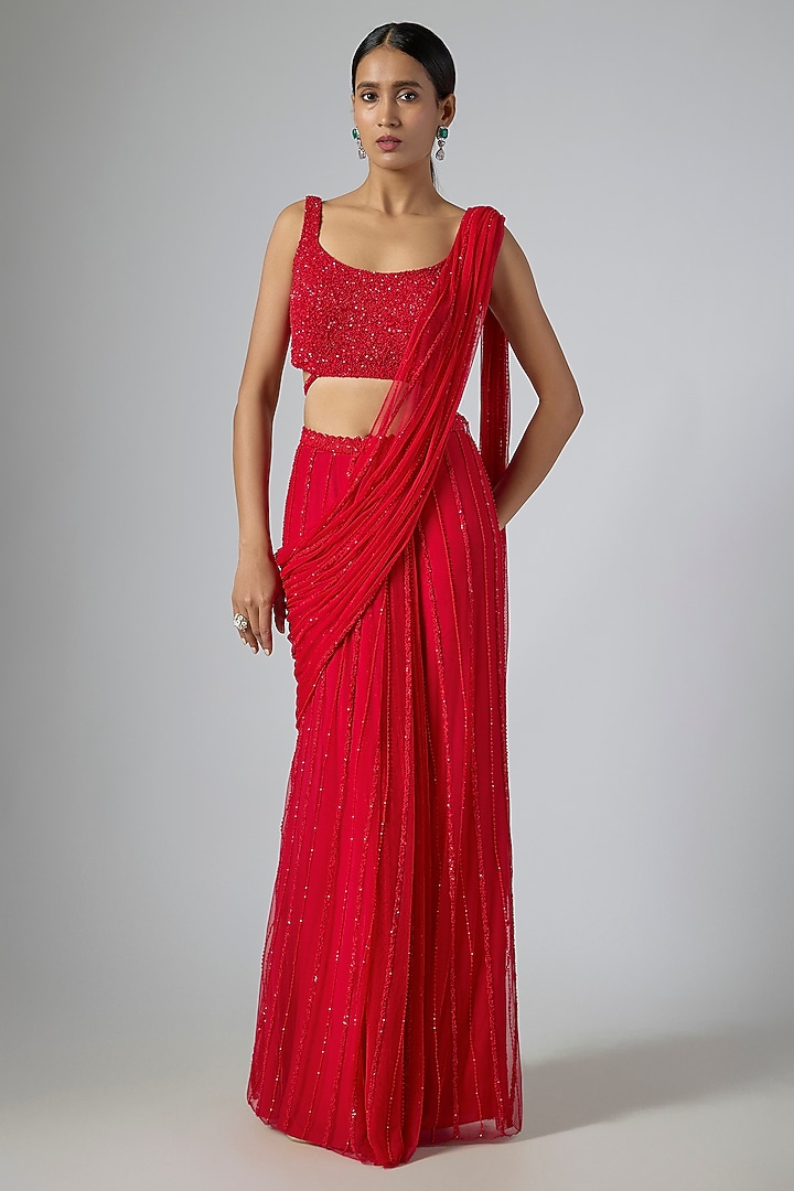 Red Soft Net Embellished Draped Reception Saree Set by Disha Patil at Pernia's Pop Up Shop