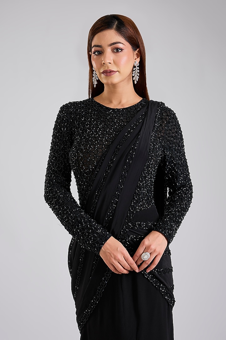 Black Stretch Net & Crepe Skirt Reception Saree Set by Disha Patil at Pernia's Pop Up Shop