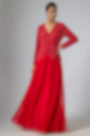 Red Net Embellished Jacket Set by Disha Patil at Pernia's Pop Up Shop