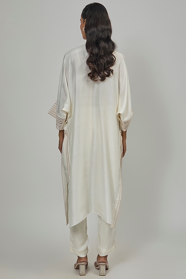 Ivory Dupion Kaftan Set by Disha Patil at Pernia's Pop Up Shop