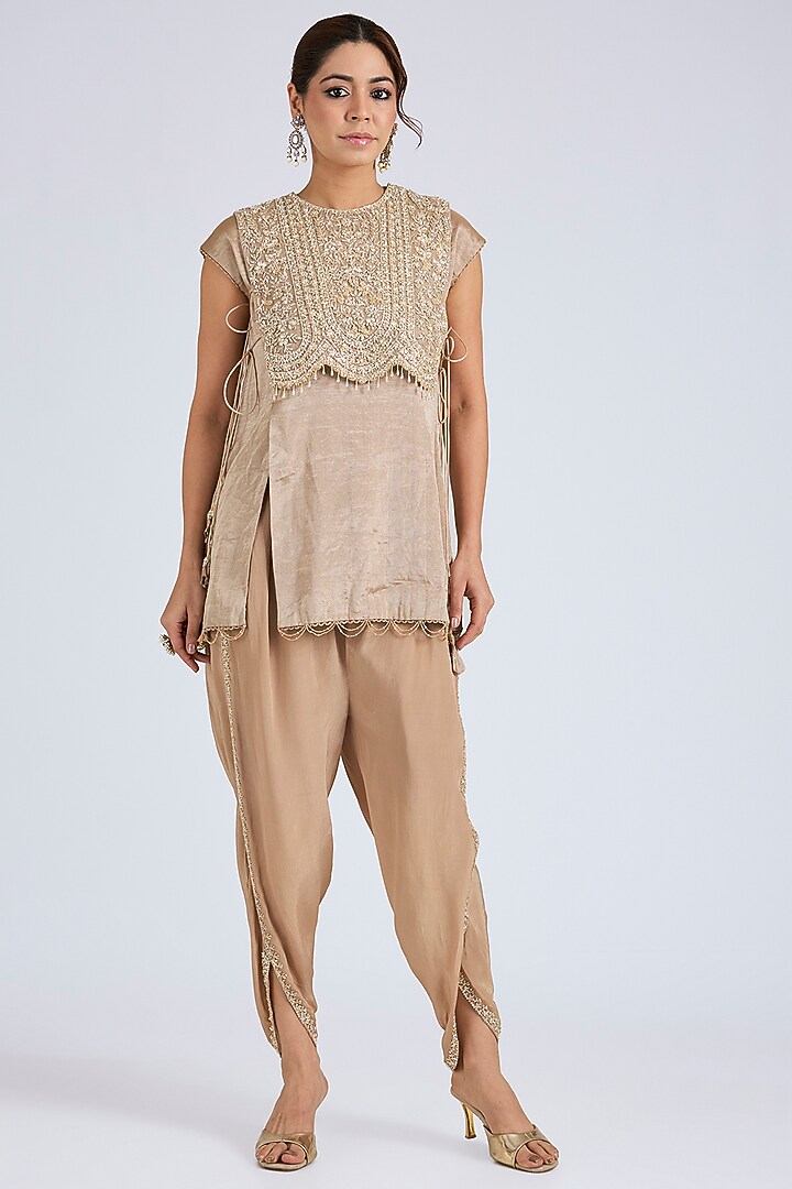 Golden Tissue Short Kurta Set by Disha Patil at Pernia's Pop Up Shop