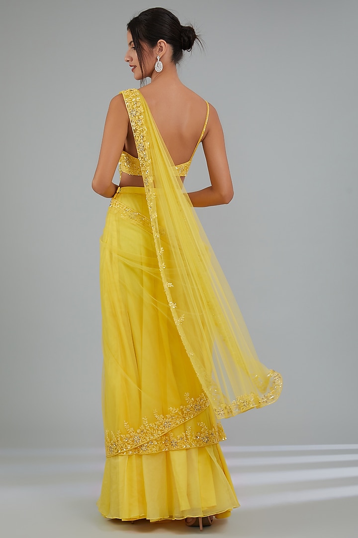 Yellow Organza Net Hand Embroidered Reception Saree Set by Disha Patil at Pernia's Pop Up Shop