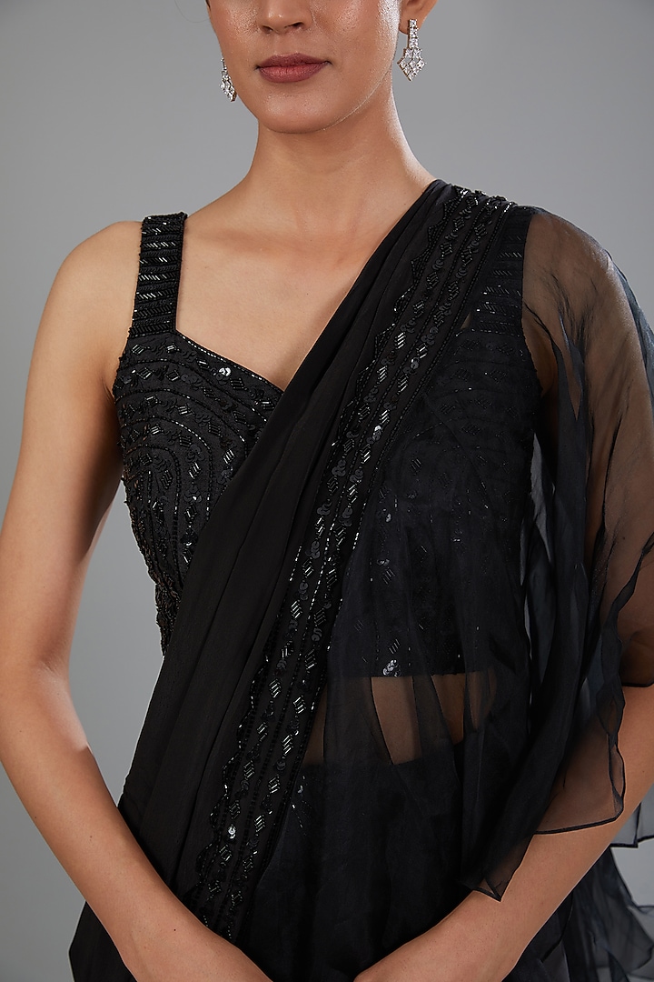 Black Crepe & Organza Draped Ruffled Wedding Saree Set by Disha Patil at Pernia's Pop Up Shop