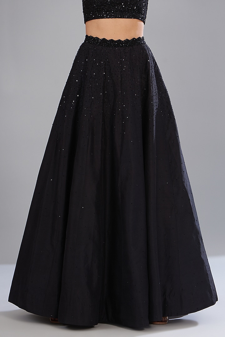 Black Dupion Embellished Wedding Lehenga Set by Disha Patil at Pernia's Pop Up Shop