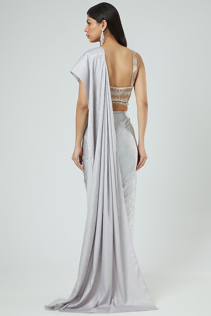 Silver Shimmer Fabric Draped Wedding Saree Set by Disha Patil at Pernia's Pop Up Shop
