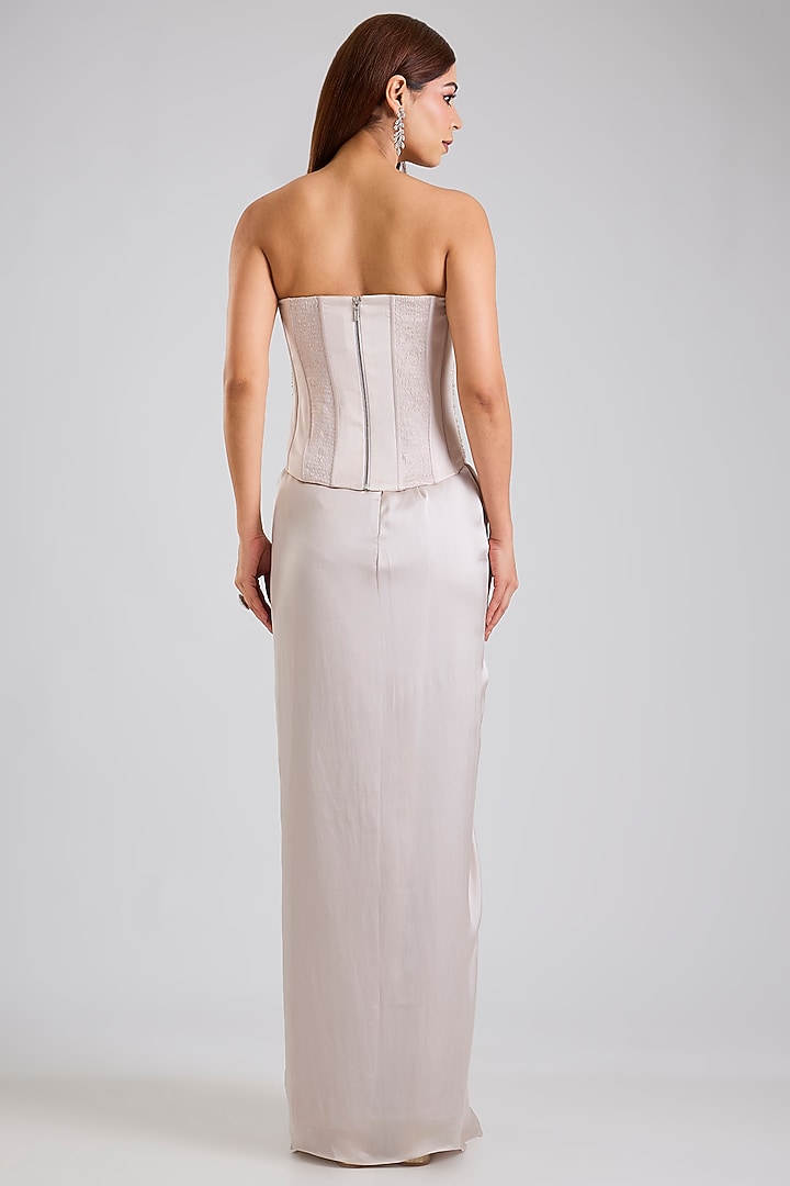 Grey Organza Draped Skirt Set by Disha Patil at Pernia's Pop Up Shop
